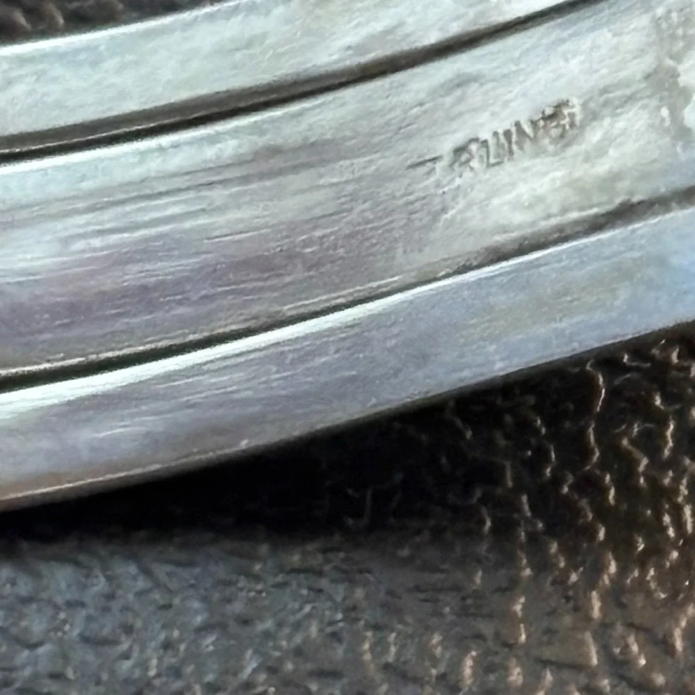 Vintage Scrimshaw Carved Floral Sterling Silver Cuff Bracelet size 6.75 Classic